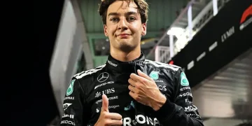 Russell Grabs Stunning Singapore Pole as Verstappen-Norris Drama Unfolds
