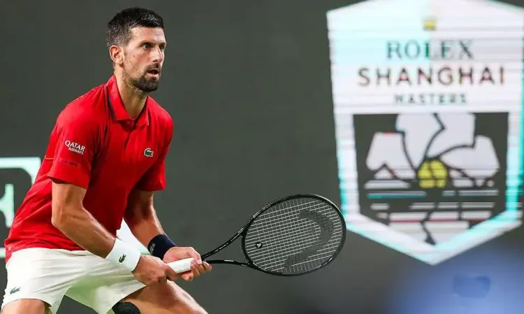 Djokovic Survives Brutal Heat to Reach Shanghai Semis