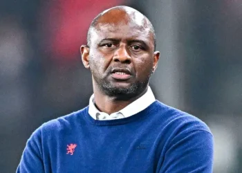 Vieira Leaves Bottom-Placed Genoa After Winless League Start