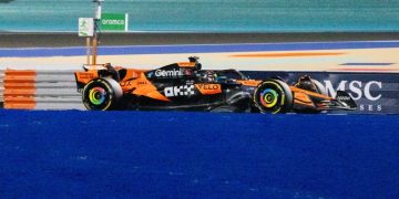 Piastri Claims Qatar Sprint Pole in Tight Title Race