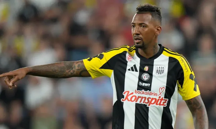 Barcelona Defends Boateng Visit Amid Backlash Over Violence Tribute