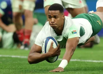 14-Man Springboks Defy Red Card to Beat France in Paris