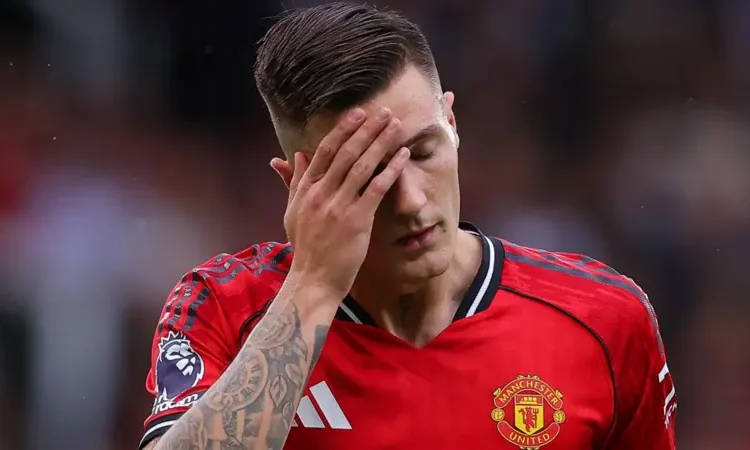 Sesko Out for a Month with Knee Injury, Man Utd Facing Striker Shortage