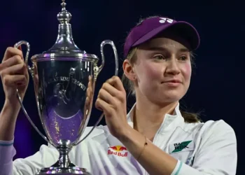 Rybakina Snubs WTA Chief After Record Finals Win Amid Coach Dispute