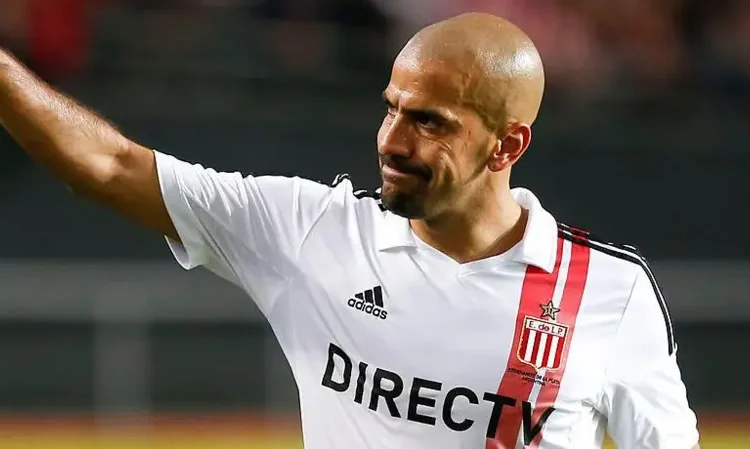 Verón Banned for Six Months Over Guard of Honour Refusal