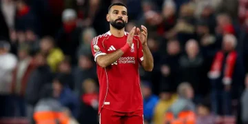 Rooney Urges Slot: Drop Salah to Stop Liverpool Slump