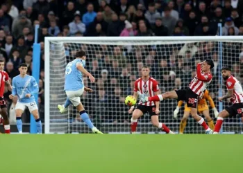 City Win to Close Gap on Arsenal