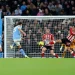 City Win to Close Gap on Arsenal
