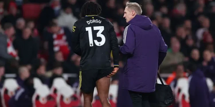 Patrick Dorgu: Man Utd Star Ruled Out for Weeks with Hamstring Injury