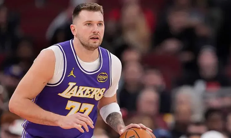 Doncic Hits 46 as Lakers End Bulls’ Winning Streak