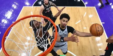 Spurs Close Gap on Thunder with 10th Straight Win