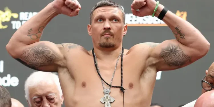 Usyk to Defend WBC Title Against Kickboxer Rico Verhoeven in Egypt