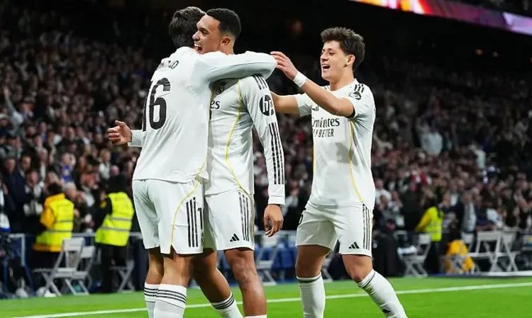 Real Madrid Go Top as Alexander-Arnold Returns in Style