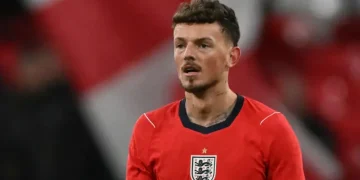 England Squad Backs Ben White After Wembley Boos