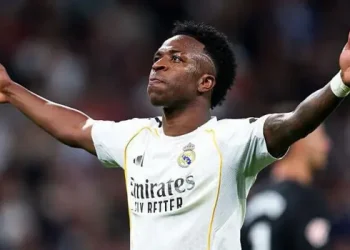 Vinícius Double Fires Real Past Atletico in Derby Thriller