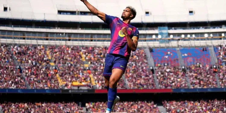 Barcelona Cling on to Beat Rayo