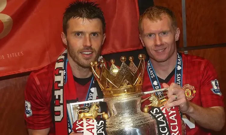 Scholes Clarifies “Offensive” Remarks Toward Man Utd Boss Carrick