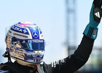 Russell Triumphs in Frantic Chinese GP Sprint