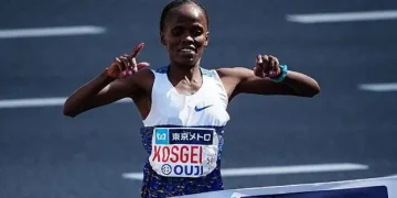 Kosgei Smashes Course Record in Dominant Tokyo Marathon Win