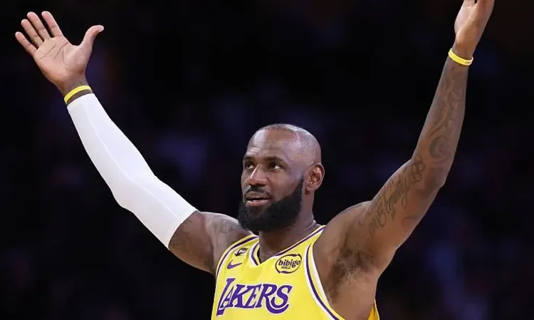 LeBron James Breaks NBA Field Goal Record