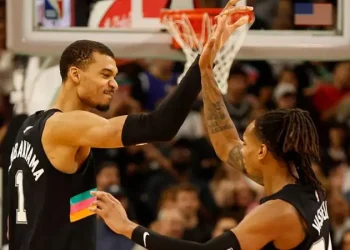 Wembanyama Spurs Historic 25-Point Comeback