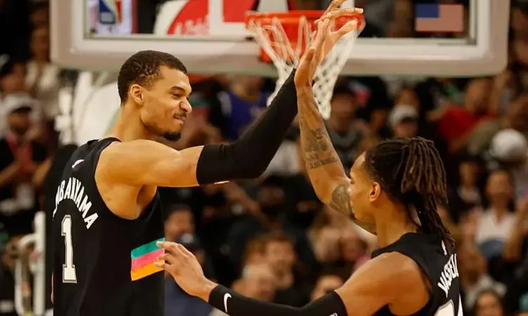 Wembanyama Spurs Historic 25-Point Comeback