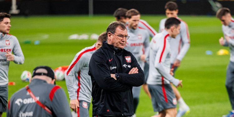 Poland Chase History in Sweden Playoff Final