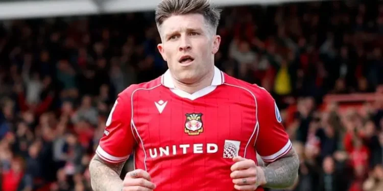 Wrexham Keep Play-off Dream Alive