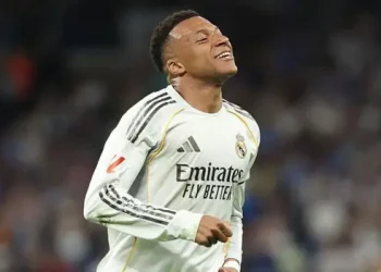Real Madrid Close Gap With Alavés Win