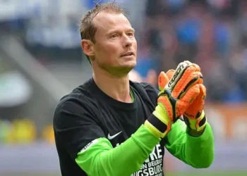 Former Arsenal Keeper Alex Manninger Dies in Train Collision