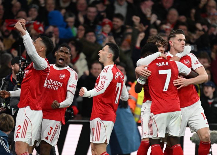 Arsenal Wary of In-form Man City Hunt, De Zerbi Begins Spurs Salvage Mission