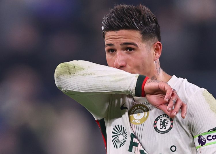 Chelsea Suspend Fernandez After Future Remarks