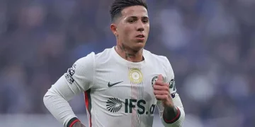 Chelsea Stick With Fernandez Ban