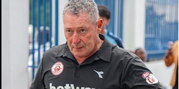 Simba Held, Title Race Tightens