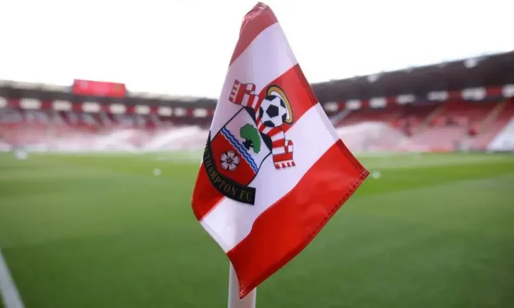 Southampton Seek Delay In Spying Case