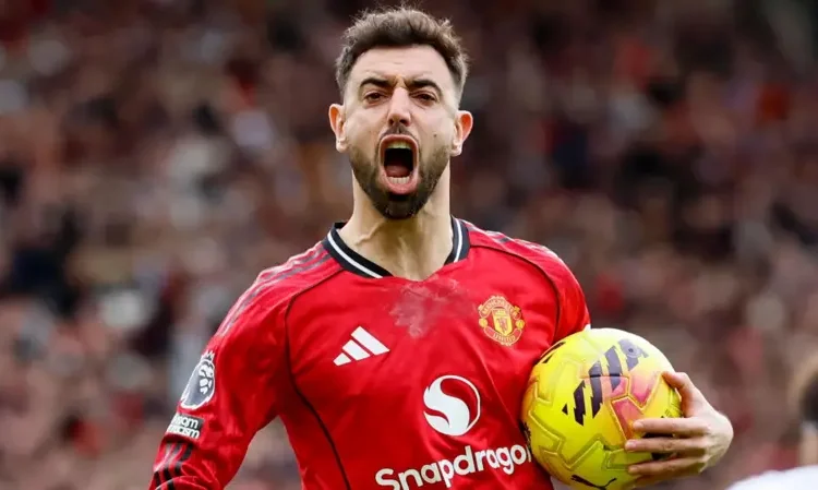 Fernandes Wins Football Writers’ Award