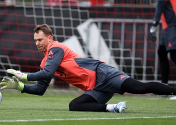 Neuer Injury Worry For Bayern
