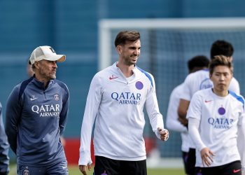 Kvaratskhelia Ready To Light Up UCL Final