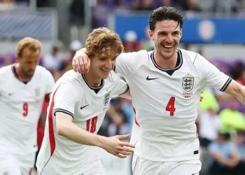 England Cruise Past Costa Rica In Orlando