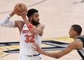 Knicks Stun Spurs With Late Surge in Game One