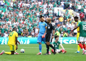 Mexico See Off South Africa as Red Cards Dominate World Cup Opener