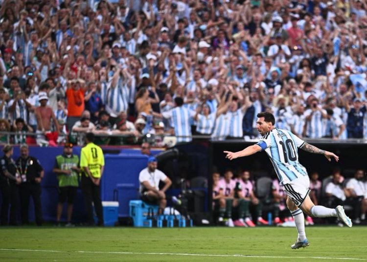 Messi Marks 200th World Cup Appearance with Hat-trick as Argentina Sweep Aside Algeria