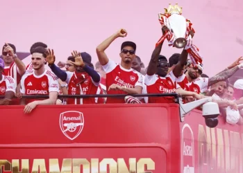 Arsenal Fans Flood London For Title Parade