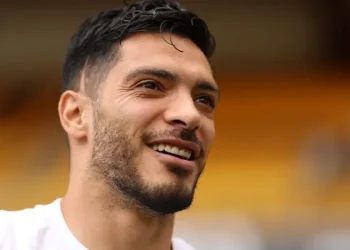 Jimenez Seals Wolves Return
