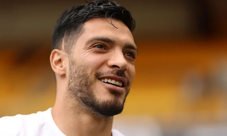 Jimenez Seals Wolves Return