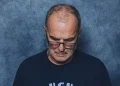 Bielsa Shrugs Off Photoshoot Criticism