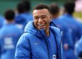 Mbappé Fires Barça Barb, Praises Messi And Ronaldo