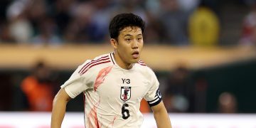 Japan Pray on Endo Fitness Before Dutch Clash
